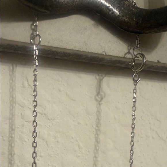 Elegant Purple Pendant Necklace - Picture 4 of 4